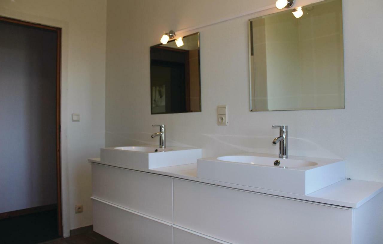 Beautiful Home In Diksmuide With Wifi Extérieur photo